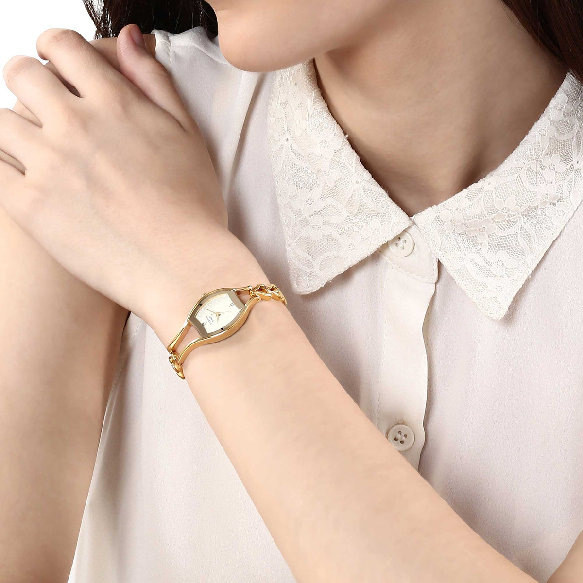 Titan Raga Champagne Dial Alog Watch for Women (2331YM02)