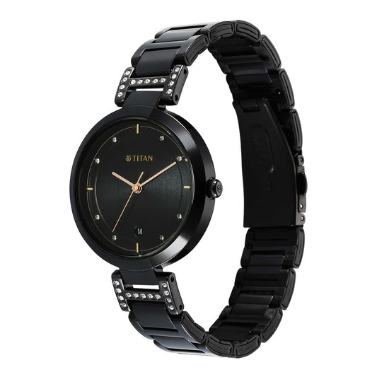 Titan Women Brass Round Shape Watches(2480NM02)