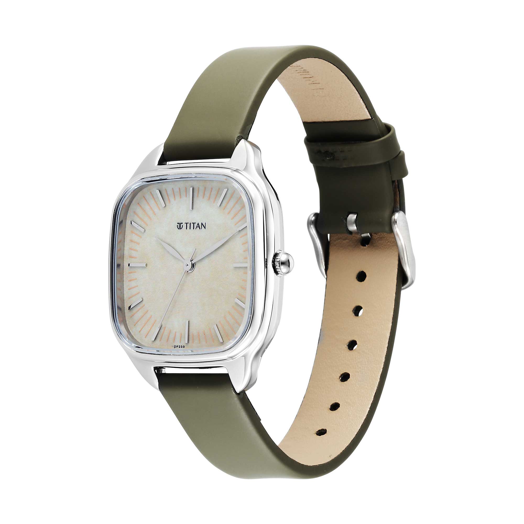 Titan NEO 9 RETRO Women Case Material Brass ShapeShaped Women Watch (2733SL02)