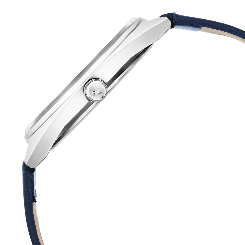 Fastrack Snob X Silver Dial Leather Strap Watch for Guys