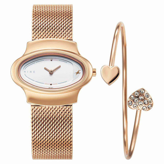 Fastrack Pulse Quartz Alog White Dial Stainless Steel Strap Watch for Girls (6004WM01)
